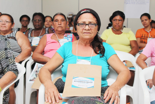 A moradora Maria do Rosário se mostrou satisfeita com a iniciativa da administração em envolver a sociedade