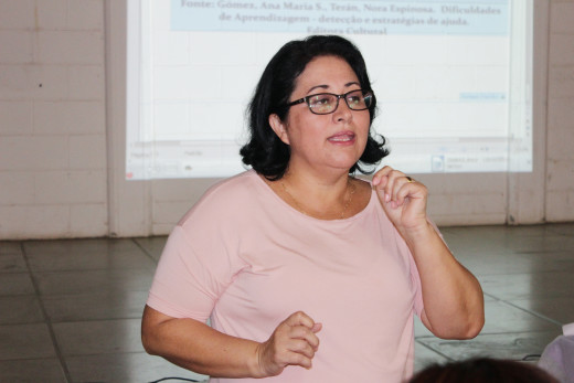 O curso foi ministrado pela psicopedagoga Tânia Rodrigues Ferreira
